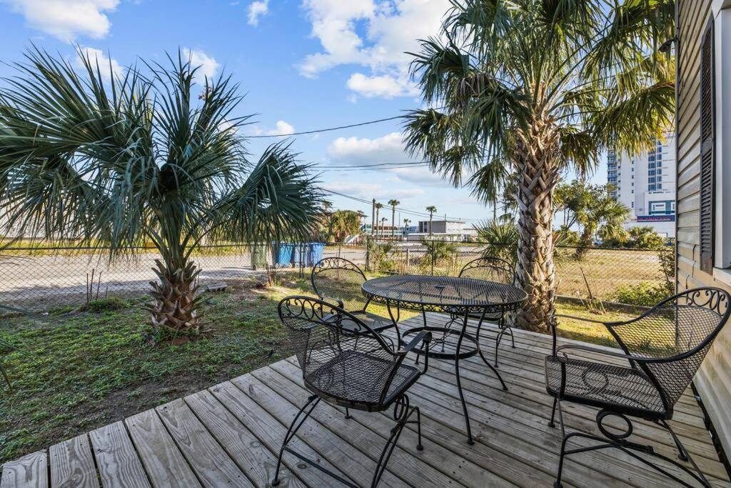 Dazzling Centrally Located Ocean View W 2 Kings, Huge Private Yard, 2 Decks, Firepit, Bbq Миртл-Бич Экстерьер фото